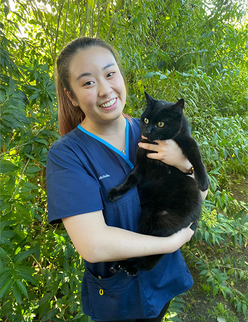 Hurlstone Park Vet - About Us - Michelle and Molly